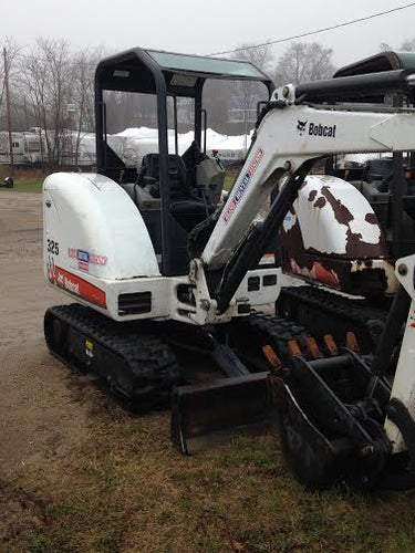 Bobcat 325 Excavator